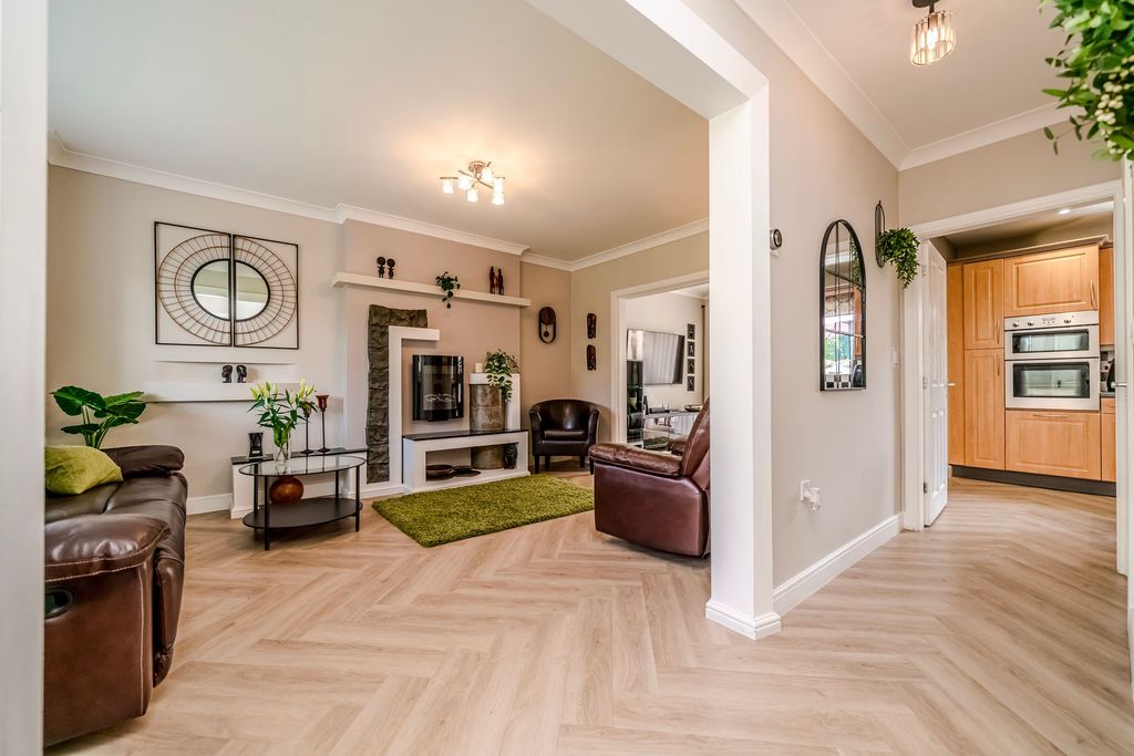 Property photo 2 of 51