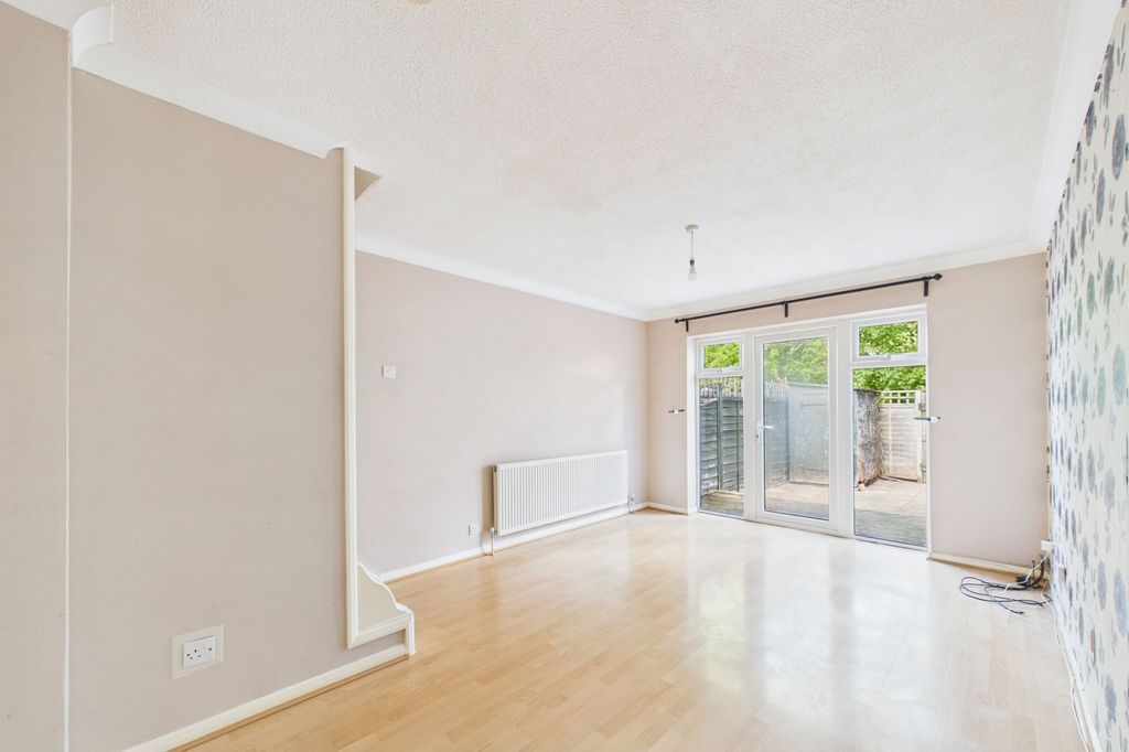 Property photo 3 of 15