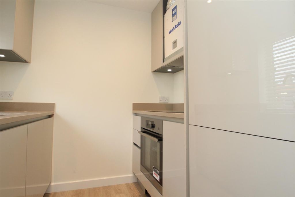 Property photo 3 of 7 Kitchen #2