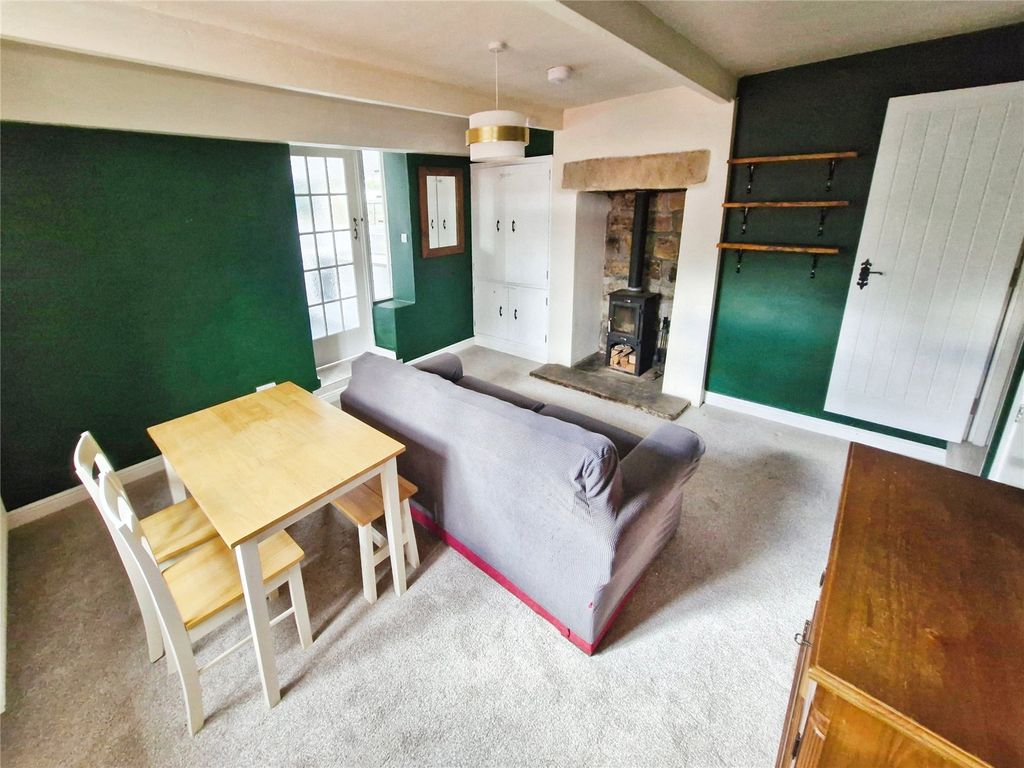 Property photo 2 of 16 Picture No. 28