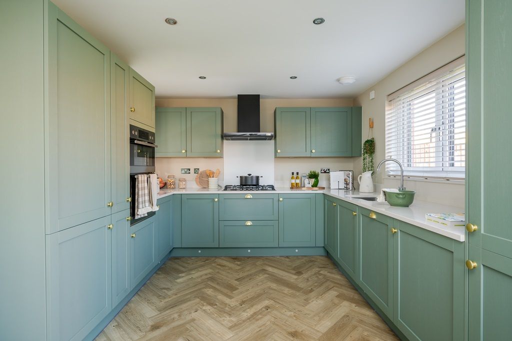Property photo 3 of 14 Generous Kitchen Dining Room