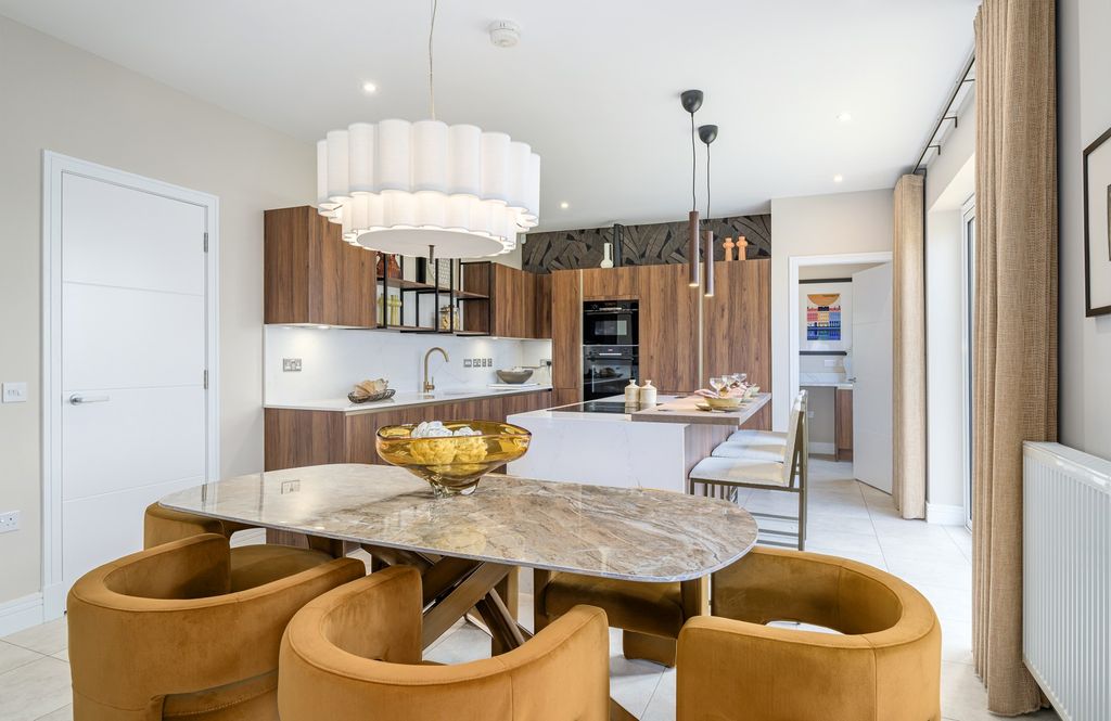 Property photo 2 of 12 Vb5653195 20260227 cala Homes Lathallan Grange Logan Kitchen Family Dining 003 1600x1039