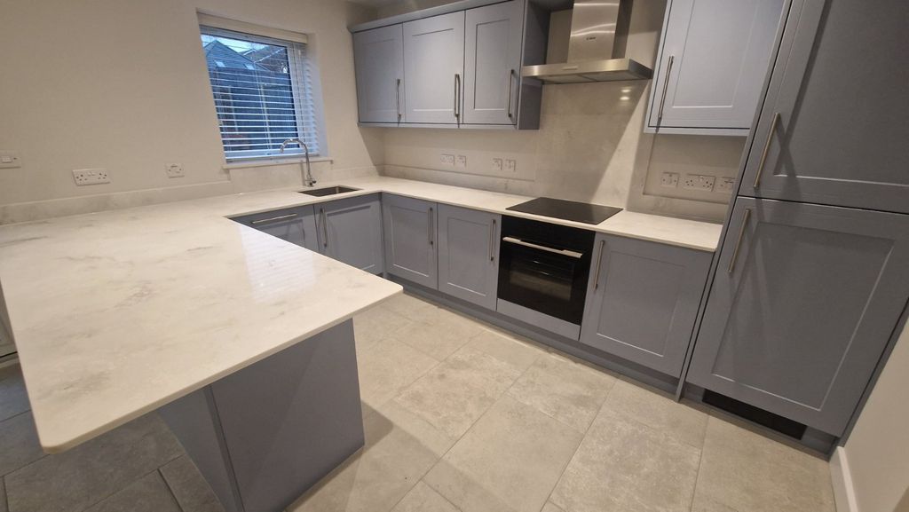 Property photo 2 of 12 Picture No. 12