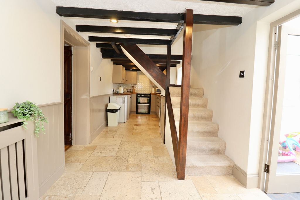 Property photo 3 of 14 Img_7636