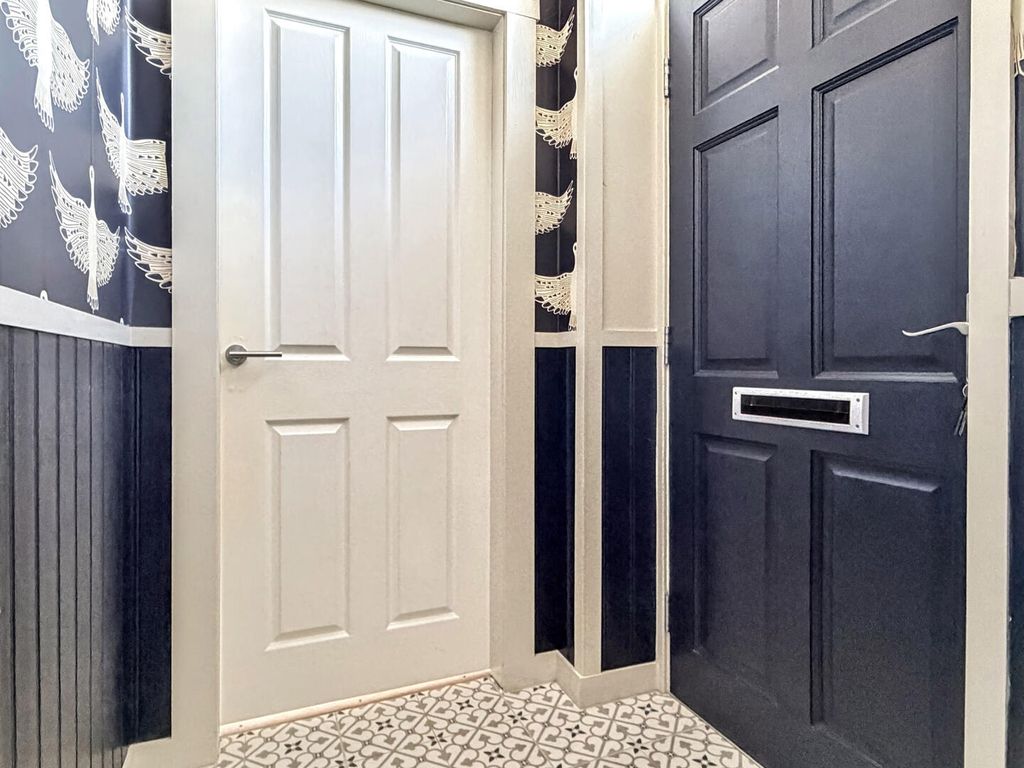 Property photo 3 of 22 Hallway