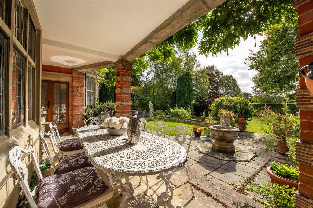 Property photo 3 of 32 Picture No. 05