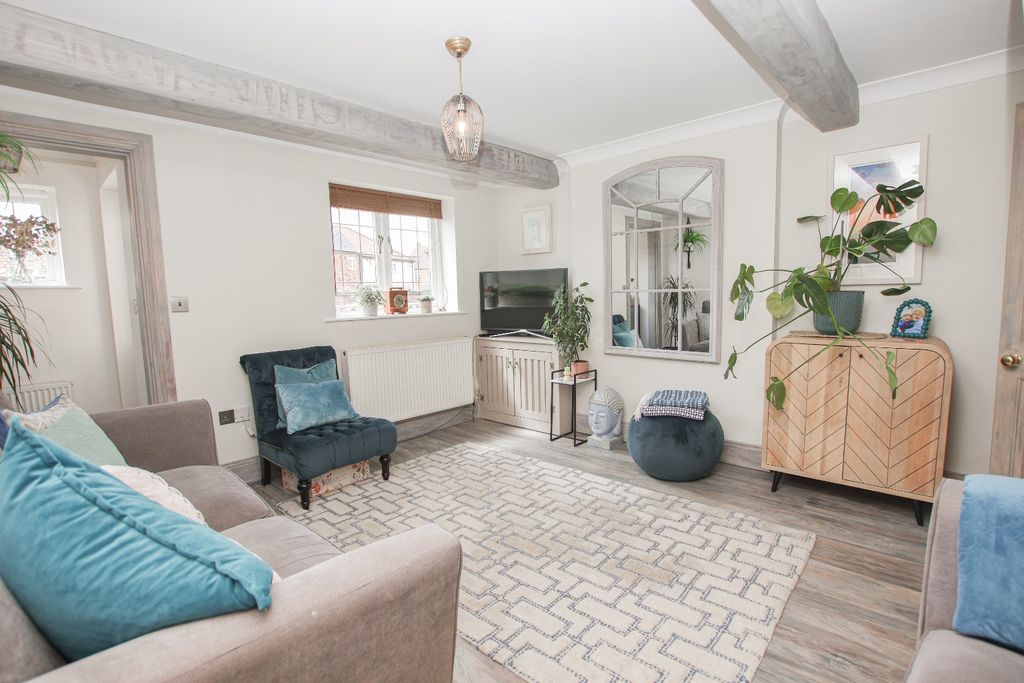 Property photo 2 of 21 5087813