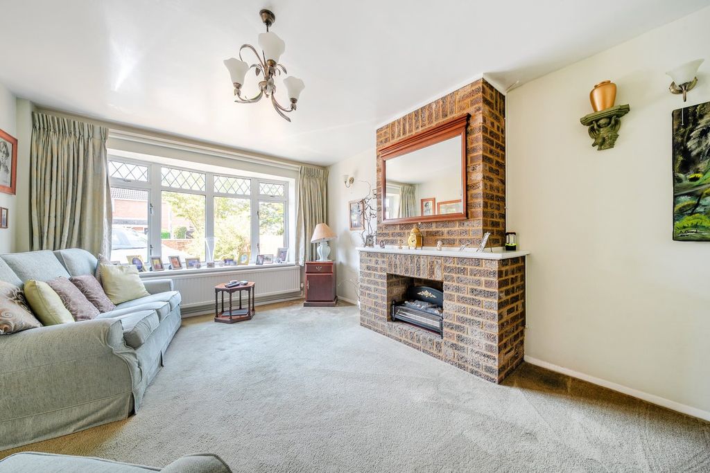 Property photo 3 of 17