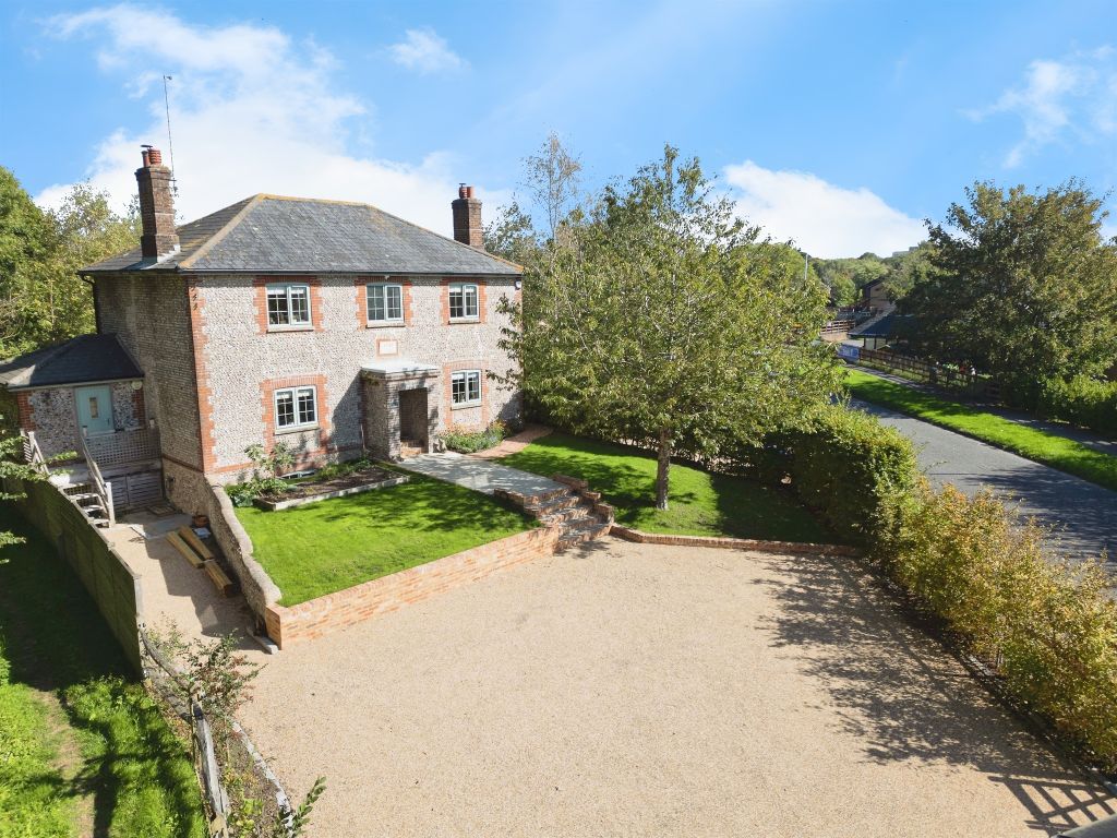 Property photo 1 of 26