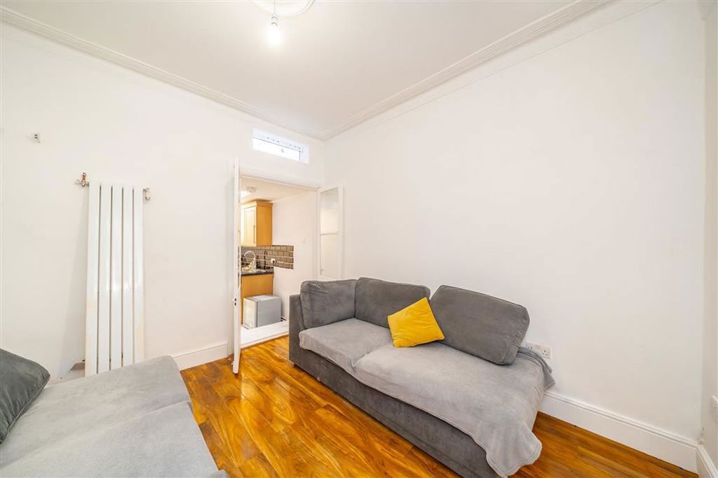 Property photo 2 of 5