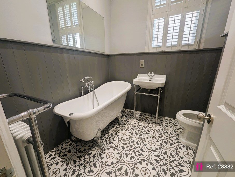 Property photo 3 of 10