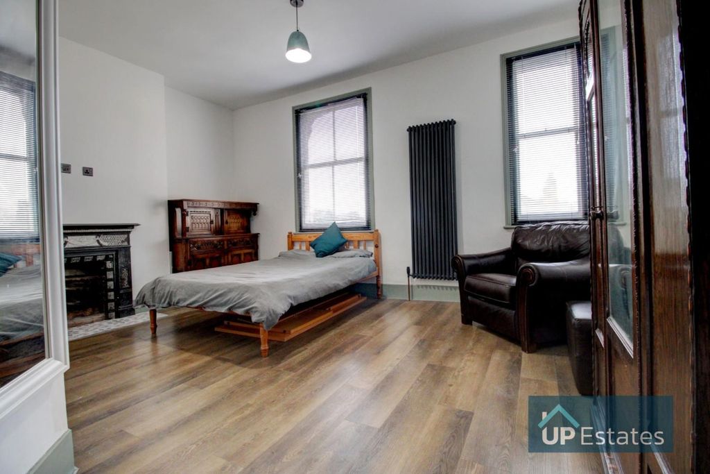 Additional image 21 of 4 bed town house for saleAbingdon House, Grove Street, Leamington Spa CV32