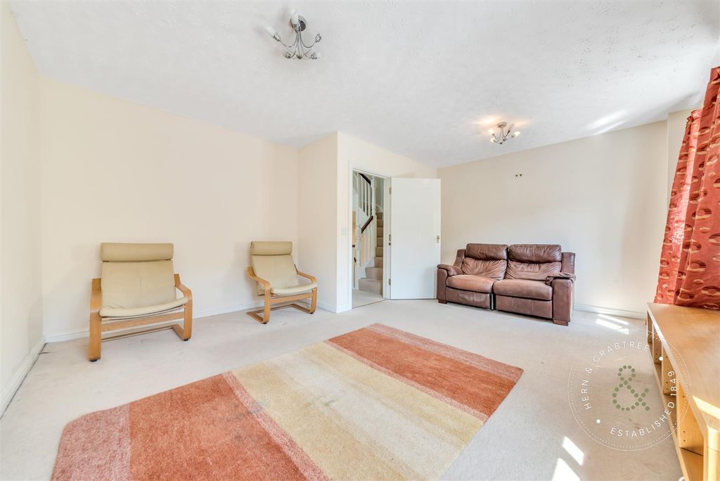 Property photo 3 of 25 Reardon-Smith-Court-11.Jpg