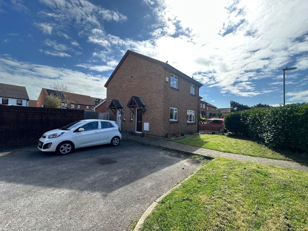 Property photo 1 of 7 Photo 8