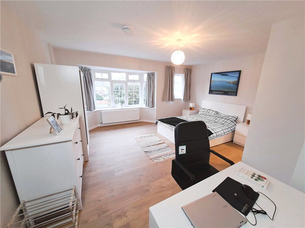 Property photo 2 of 13 Bedroom