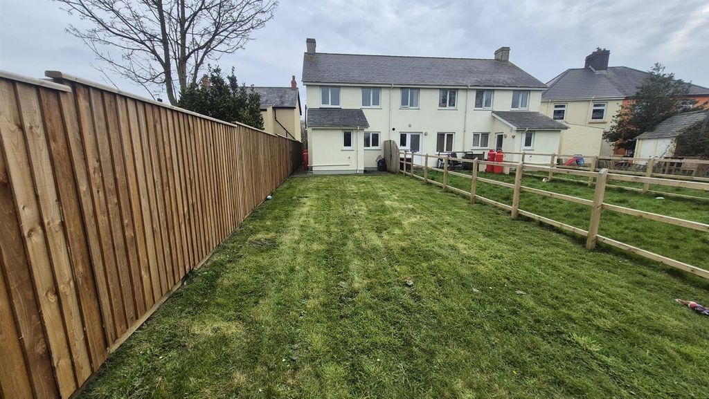 Additional image 15 of 2 bed end terrace house to rentTiers Cross, Haverfordwest SA62