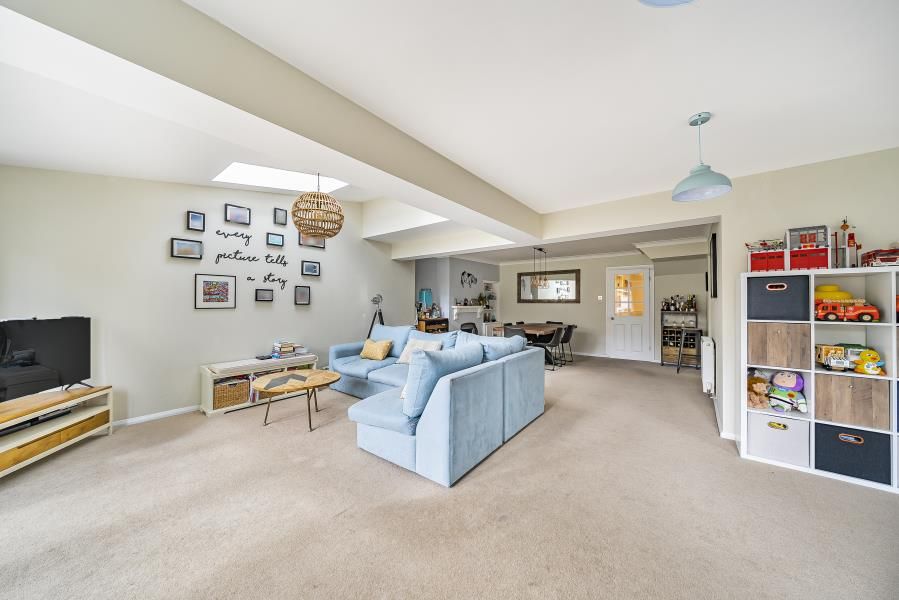 Property photo 2 of 18