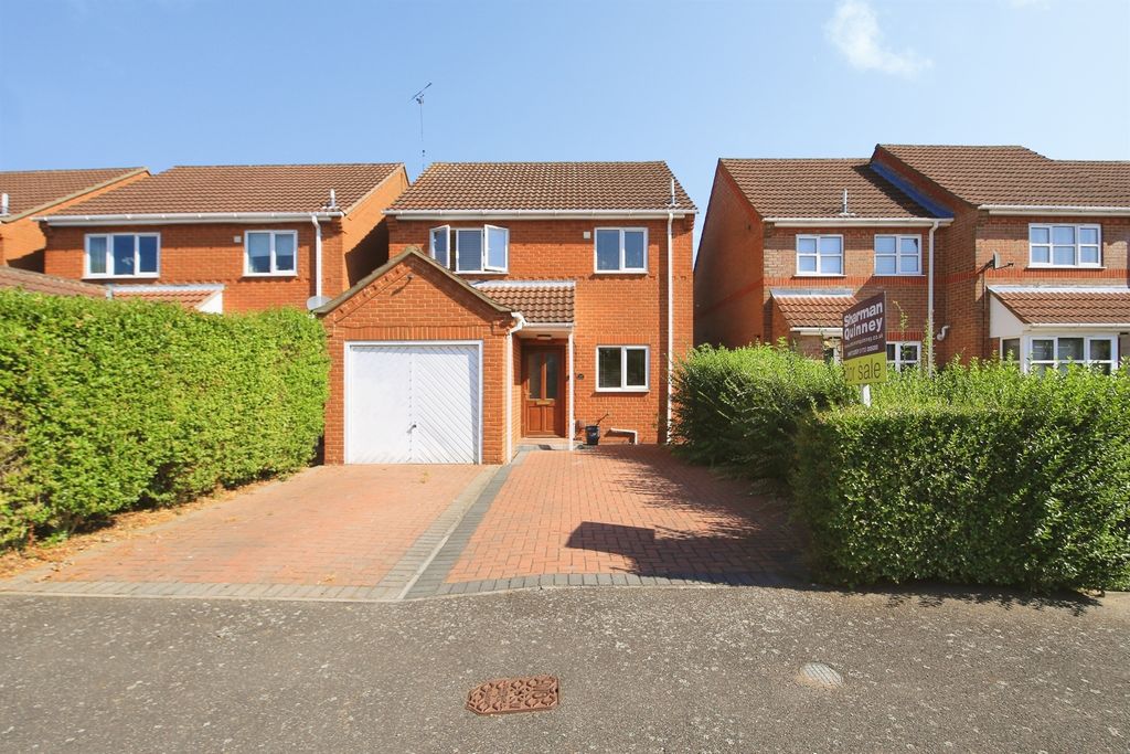 Property photo 1 of 18