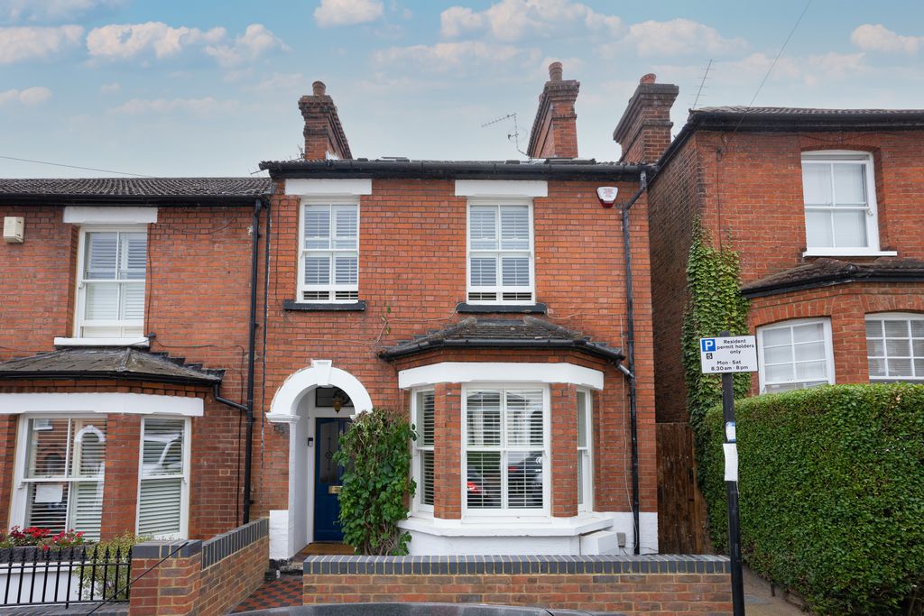 Property photo 1 of 18