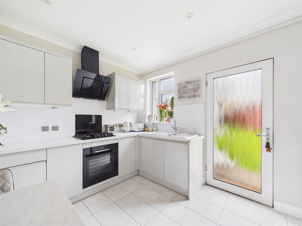 Additional image 3 of 2 bed flat for sale23A Murray Crescent, Perth PH2