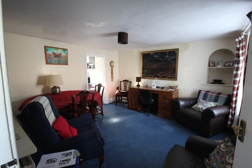 Property photo 2 of 15 Lounge