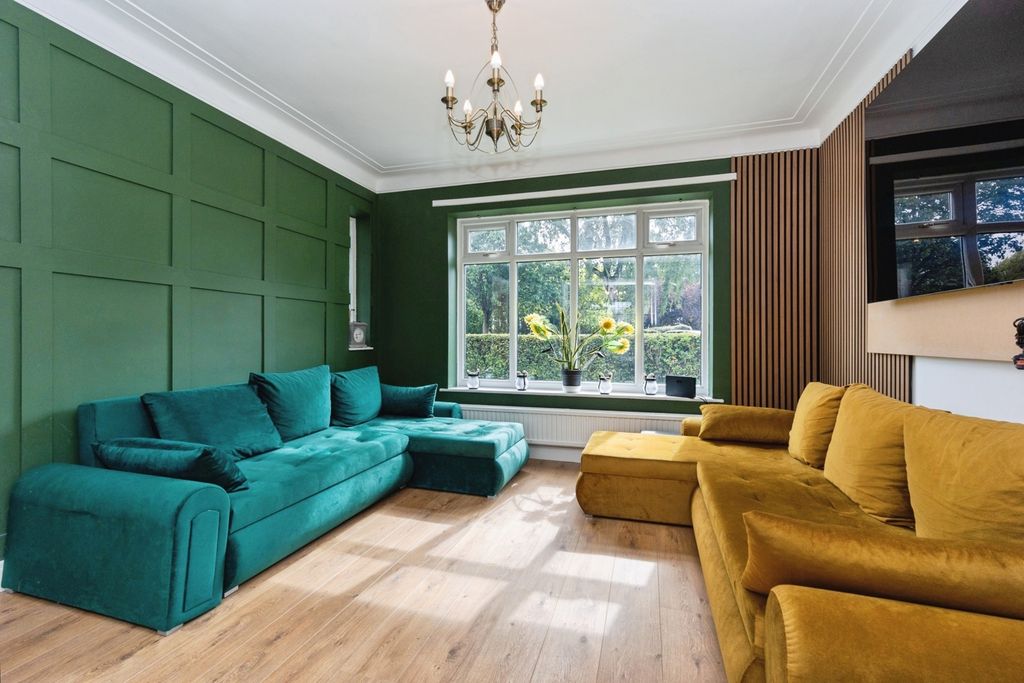 Property photo 3 of 28 Pbox-Img.Jpg