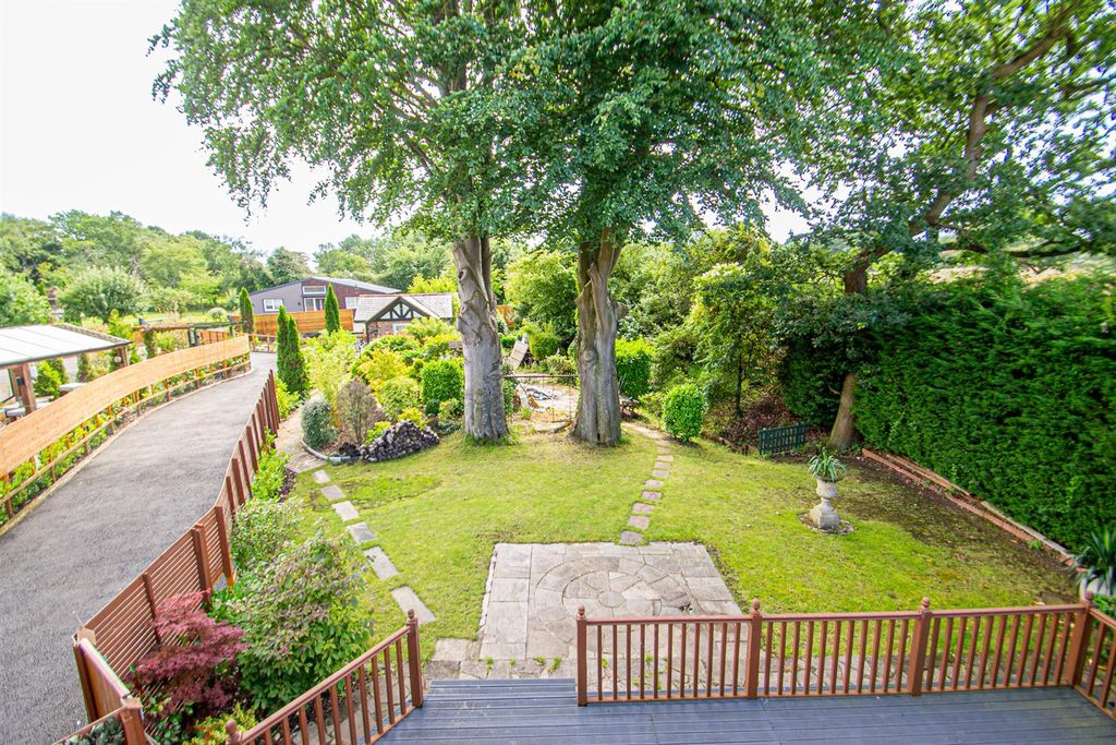 Property photo 3 of 32 Rear Garden