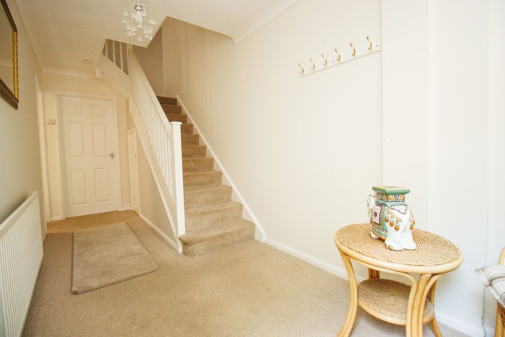 Property photo 3 of 19