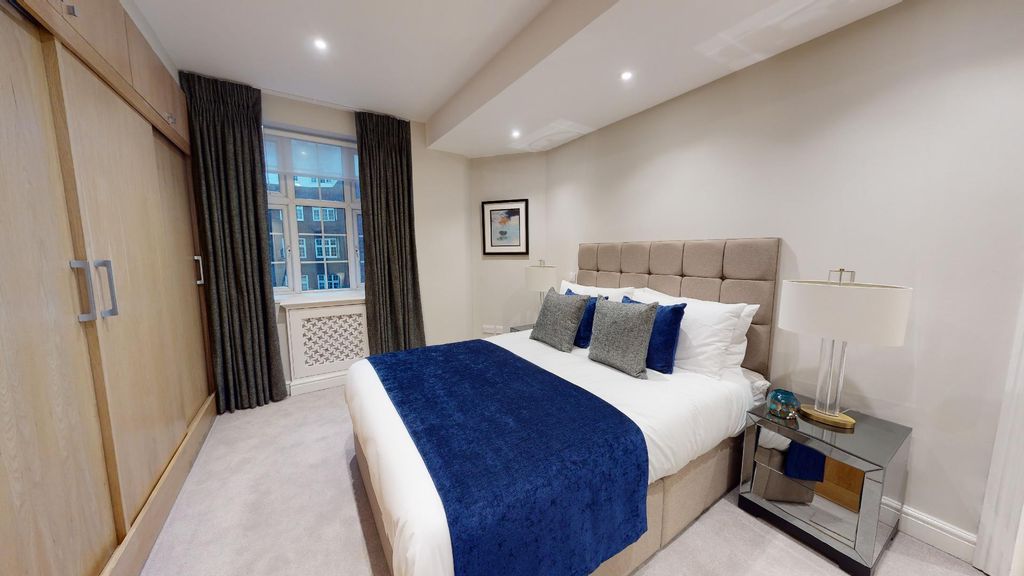 Property photo 2 of 9 Princes-Court-Brompton-Road-Knightsbridge-Sw3-1102