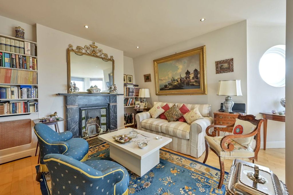 Property photo 3 of 14