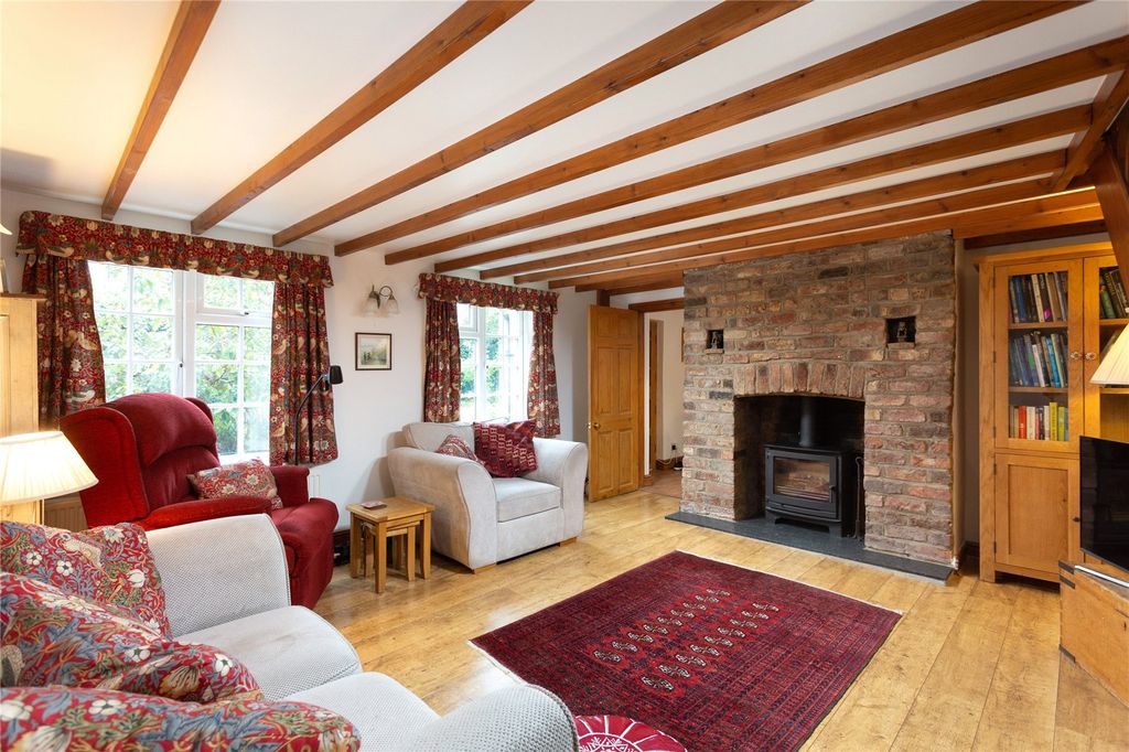 Property photo 3 of 22 Photos