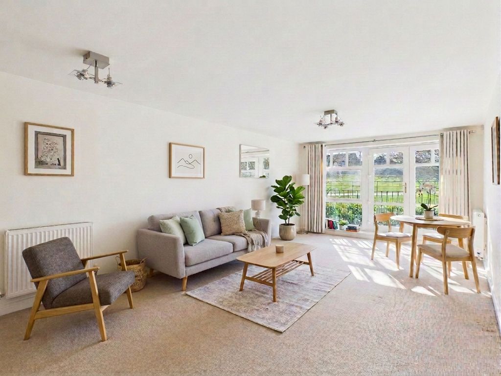 Property photo 2 of 19 Lounge (Virtually Furnished)