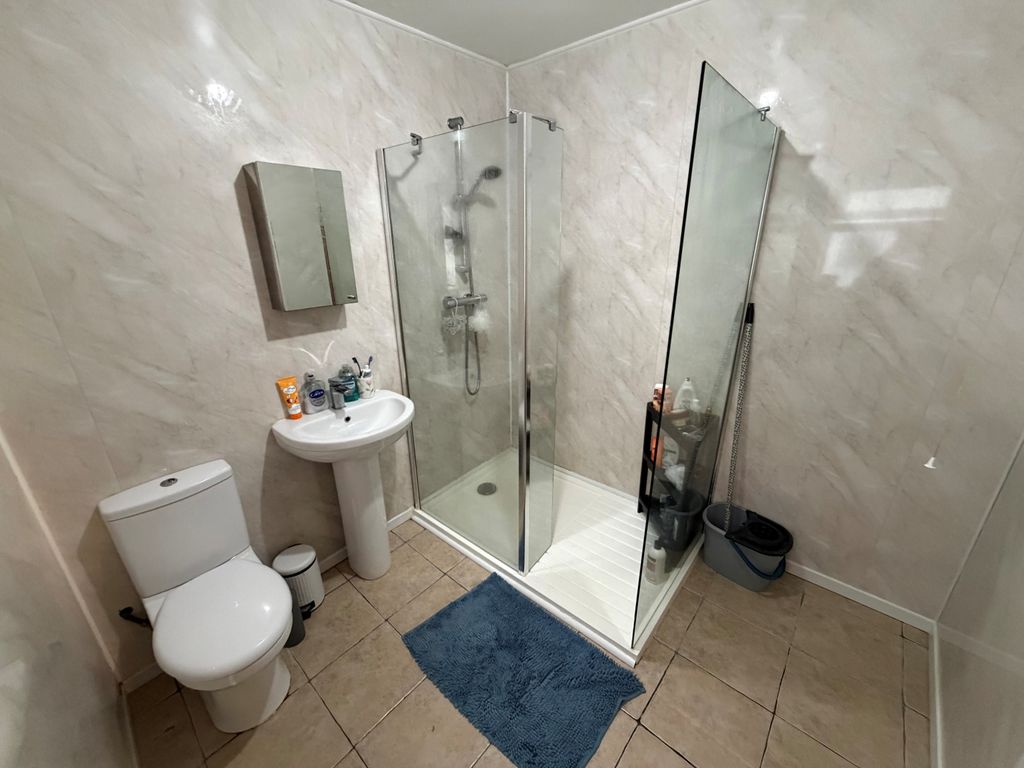 Property photo 3 of 7 Image