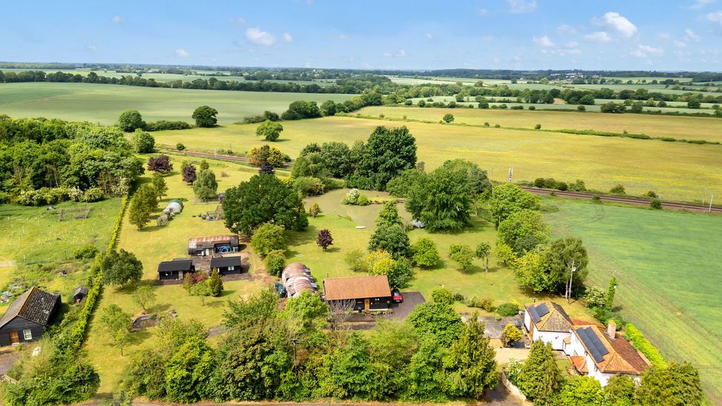 Property photo 3 of 46