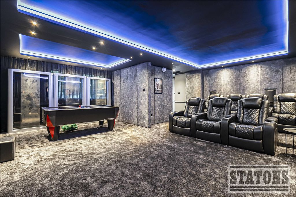 Property photo 3 of 58 Picture No. 41