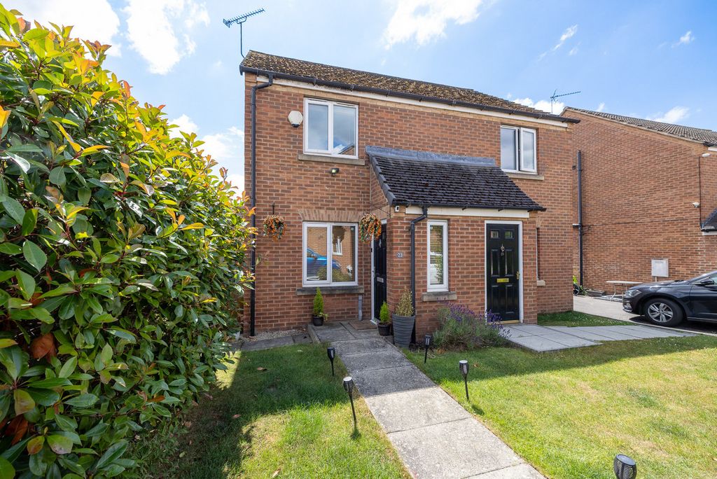 Property photo 2 of 12