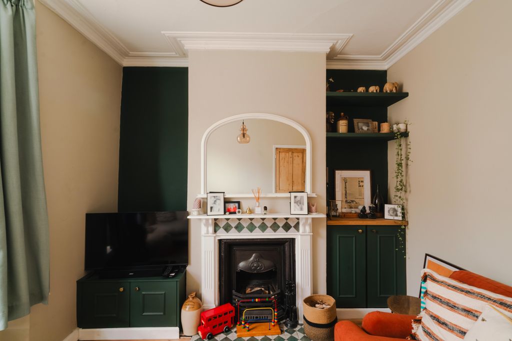 Property photo 2 of 17 14