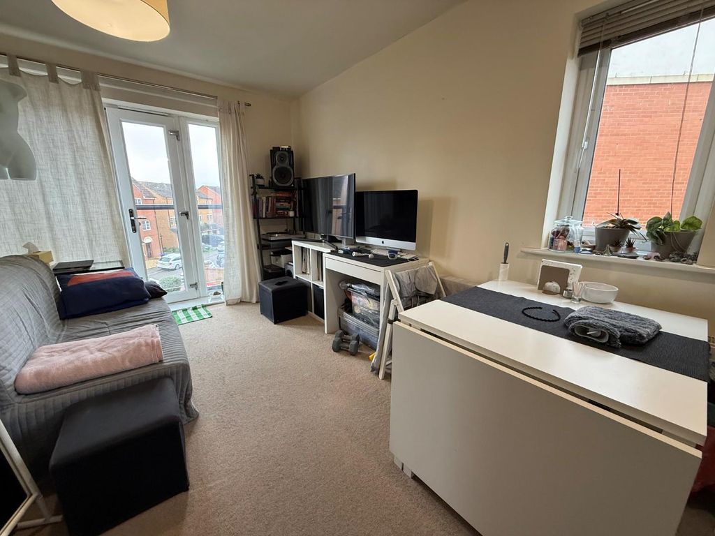 Property photo 3 of 8 6.Jpg