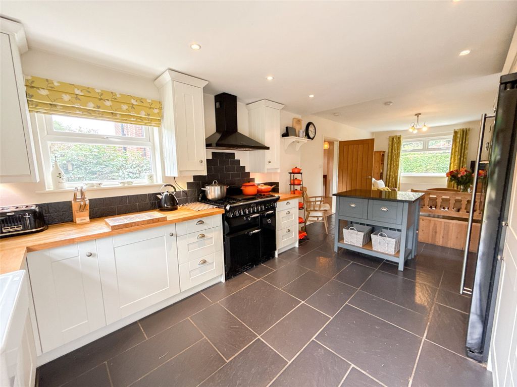 Property photo 3 of 38 Kitchen