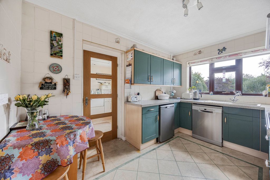 Property photo 3 of 23 Picture No. 32