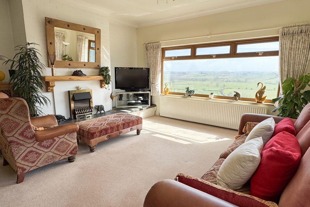 Property photo 3 of 19 2.Jpg