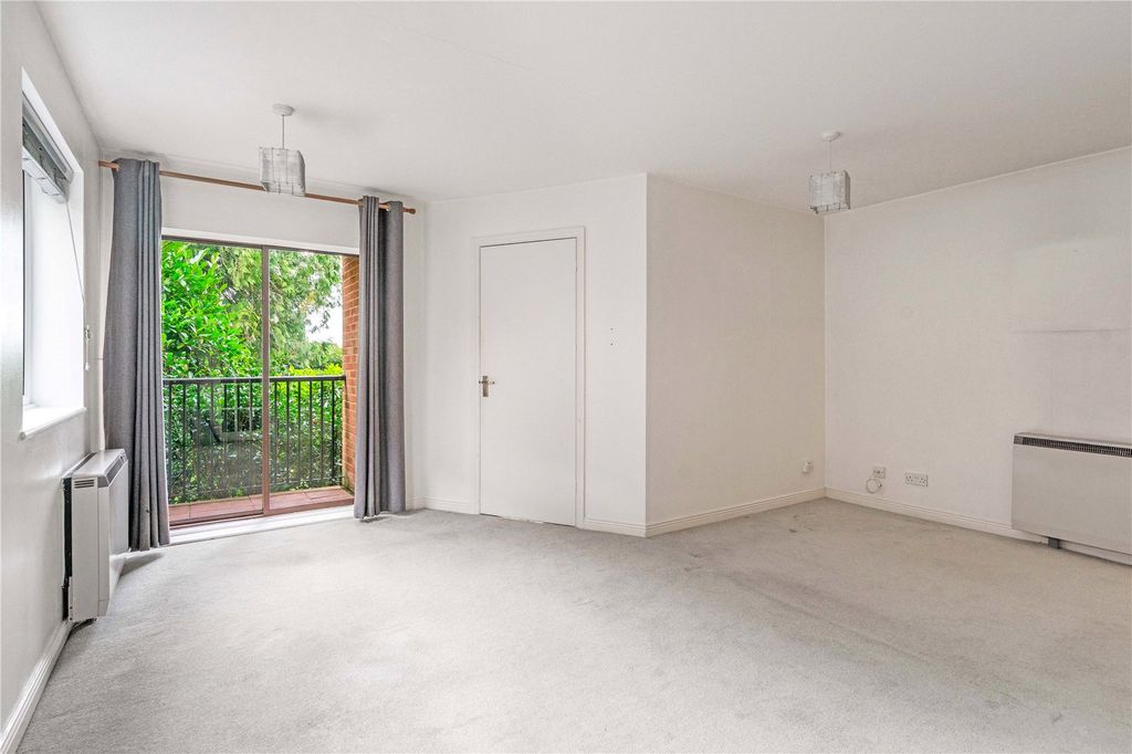 Property photo 2 of 8 Living Room