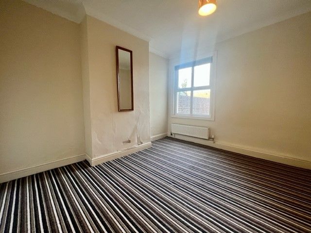 Property photo 3 of 8 3