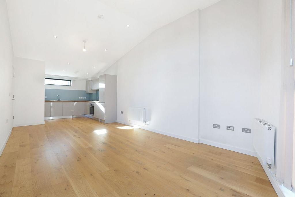 Property photo 3 of 9 Zq7E9Wlg.Jpeg