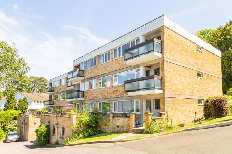 Property photo 3 of 9 External