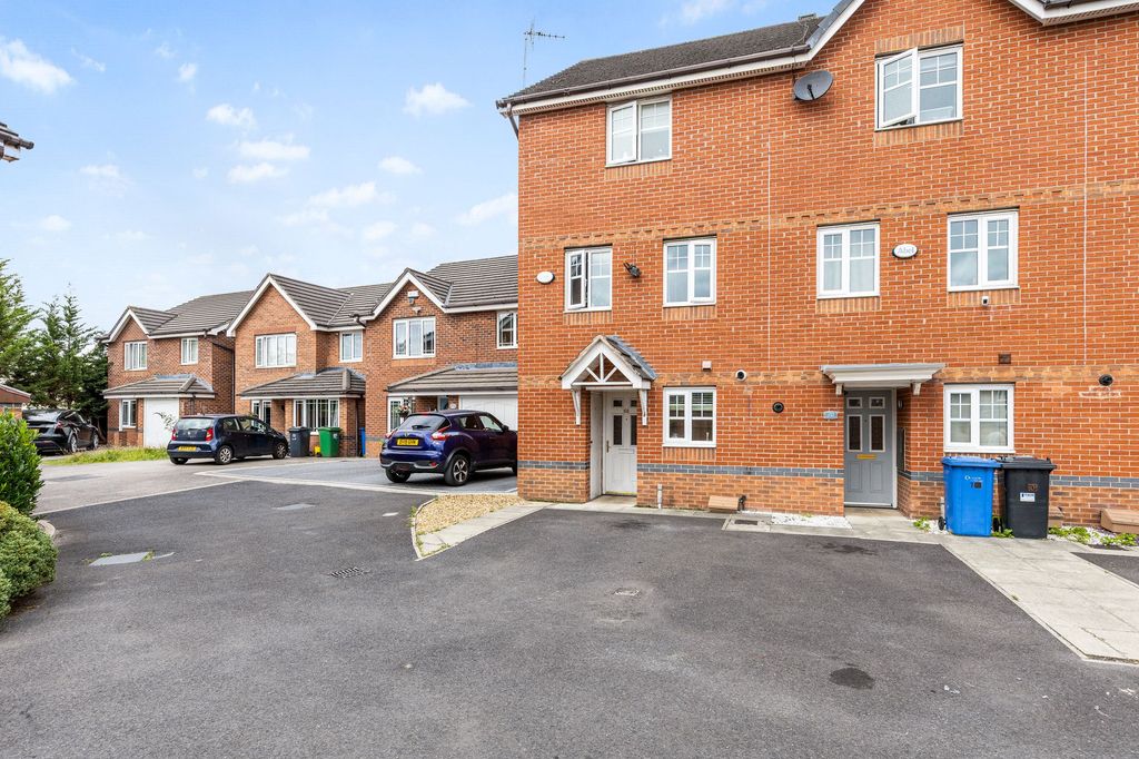 Property photo 3 of 29