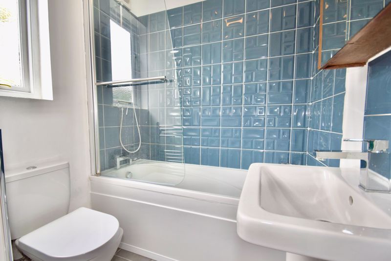 Property photo 3 of 11 Photo 8