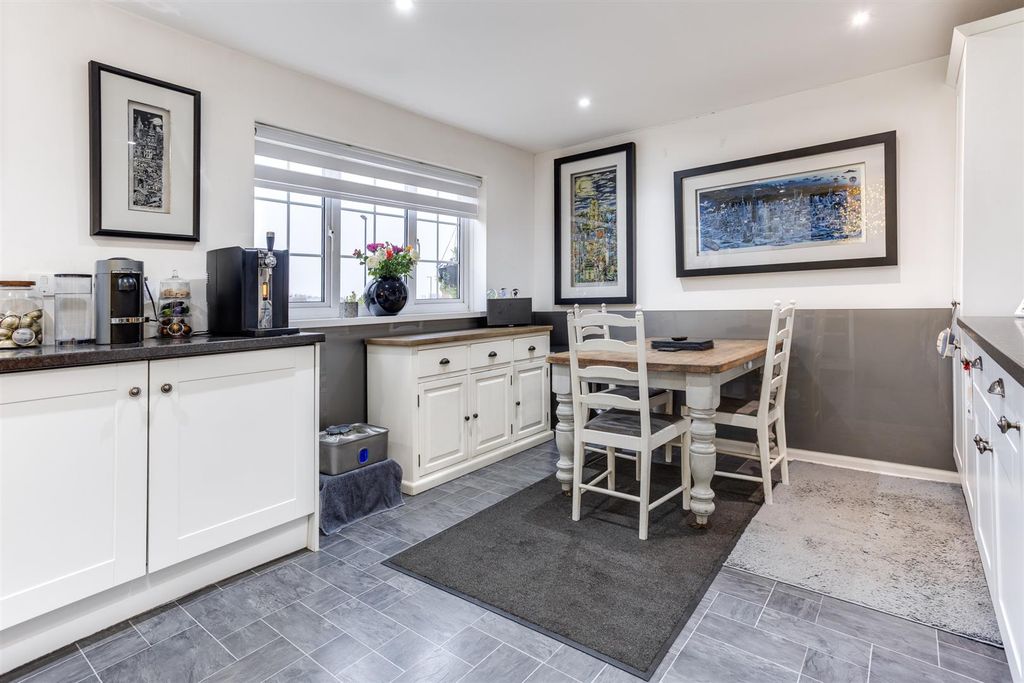 Property photo 3 of 34 Kelso-35 (2).Jpg