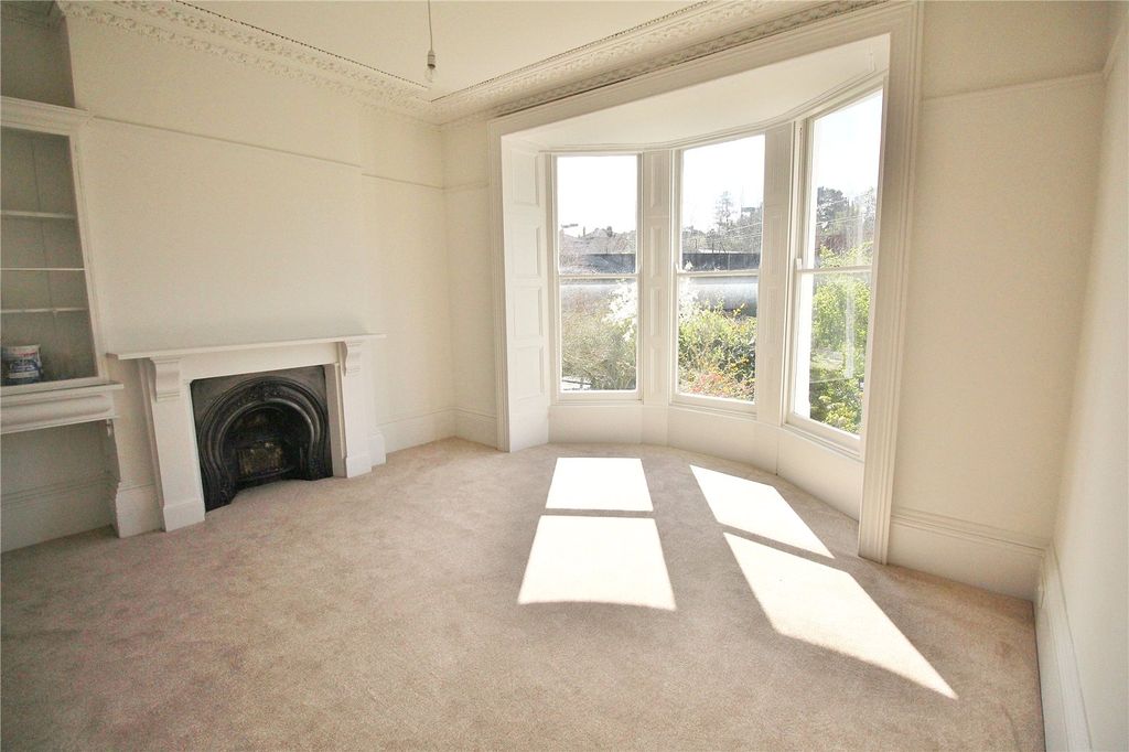 Property photo 2 of 15 Picture No. 08