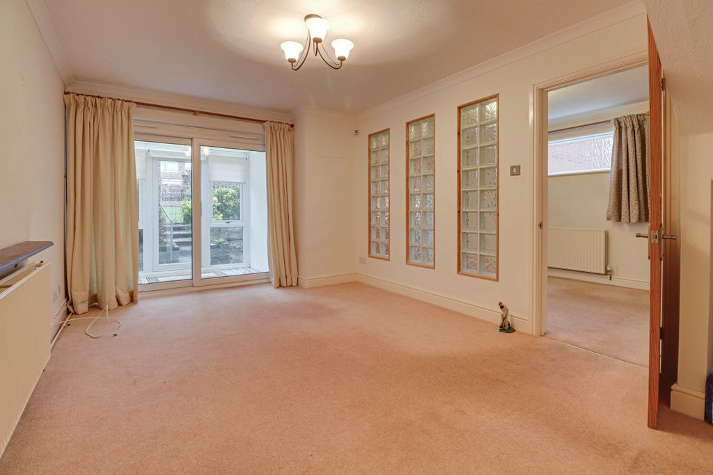 Property photo 2 of 15 Living Room